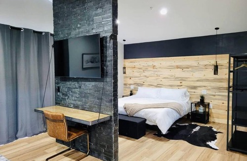 Show Low Villa | Penthouse Suite at Meadow View!