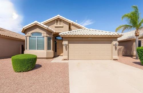 Dove Valley Ranch House | Peoria Oasis, near stadiums and sports complex