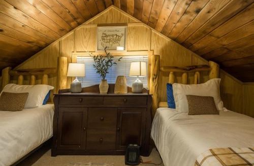 Packwood House | Perch - Chester Cabin
