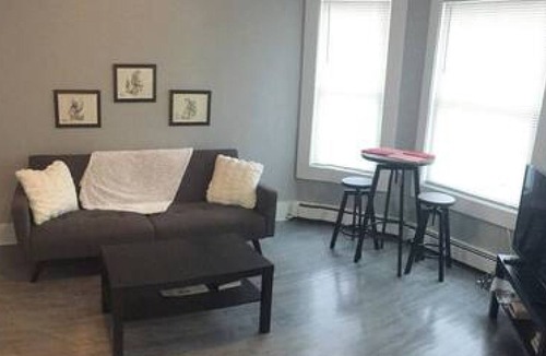 Sherman Hill Apartment | Perfect 1 Bedroom Getaway near downtown!