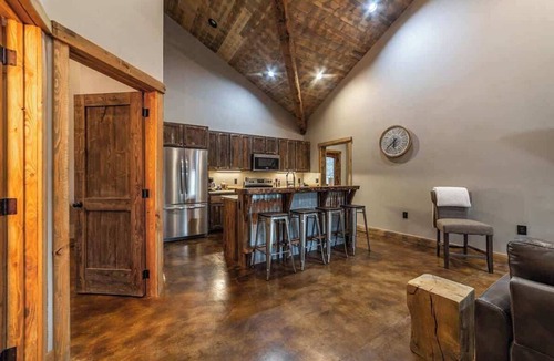 Coram Condo | Perfect For Glacier Adventure 7 mi to GNP- 2BD/1BA