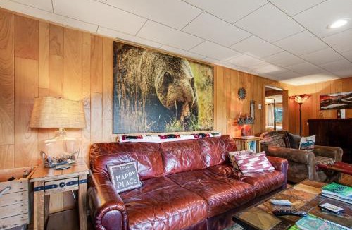 Estes Park House | Perfect Mountain Cabin with Wood-Burning Fireplace, WiFi, & Easy Park Access