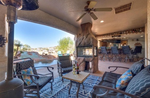 Lake Havasu City House | Peruvian-4 Bed Desert Oasis -Pool, Hot-Tub &Outdoor Kitchen