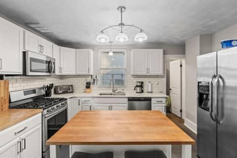 Central Colorado Springs House | Pet-Friendly 4BR Downtown Colorado Springs Home