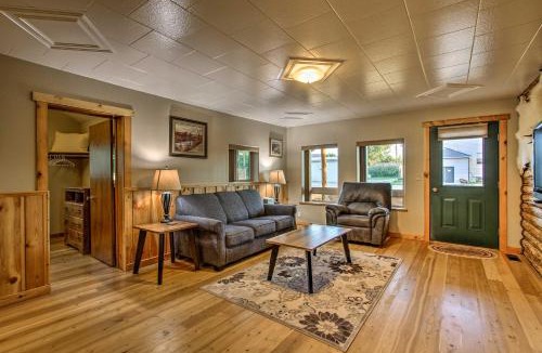 Augusta House | Pet-Friendly Augusta Cabin - Walk to Main Street!