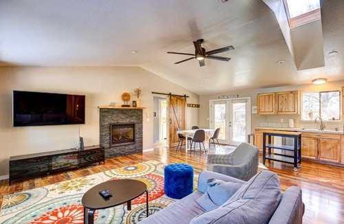 Southern Crossing House | Pet-Friendly Bend Home ~ 2 Mi to Downtown