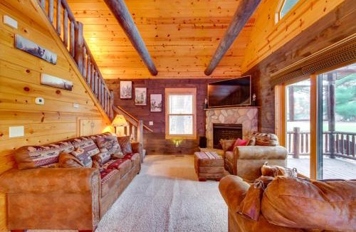 Garrison House | Pet-Friendly Garrison Retreat with Gas Fireplace!