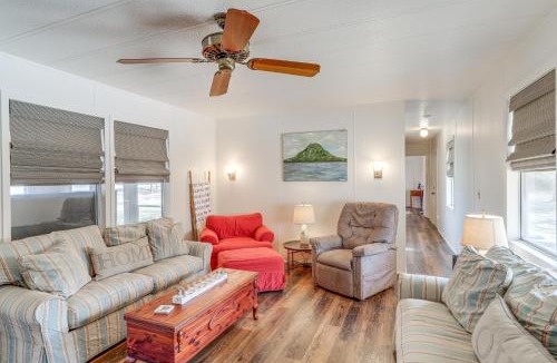 Higden House | Pet-Friendly Higden Getaway < 1 Mi to Marina!
