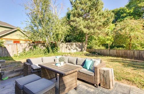 Springfield House | Pet-Friendly Home w/Yard, 2 Mi to Autzen Stadium