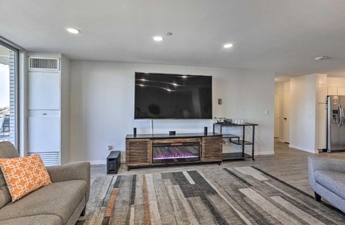 Downtown Omaha Apartment | Pet-Friendly Omaha Condo with Balcony and Views!