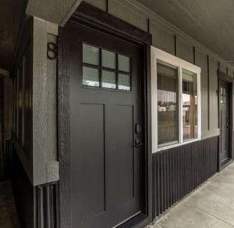 Coeur d'Alene Hotel | Pet Friendly Studio Next To Food Pavilion