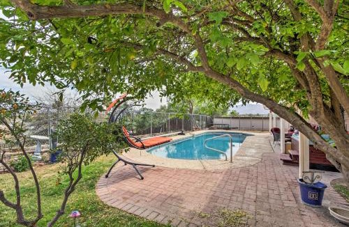 Tucson House | Pet-Friendly Tucson Home w/Heated Pool & Hot Tub