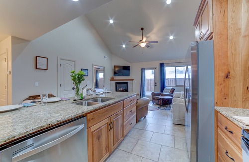 Moab South Valley Condo | PetFriendlyHome/Private HOT TUB with a lots of space to relax inside and outside