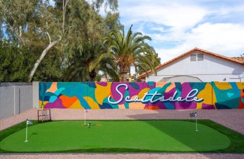 Santiago House | Pickleball Court Movie Theater PuttPutt HotTub