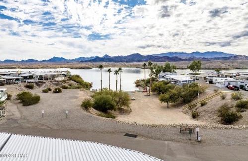 Lake Havasu City House | Picture Perfect at Sam's Beachcomber on the Island