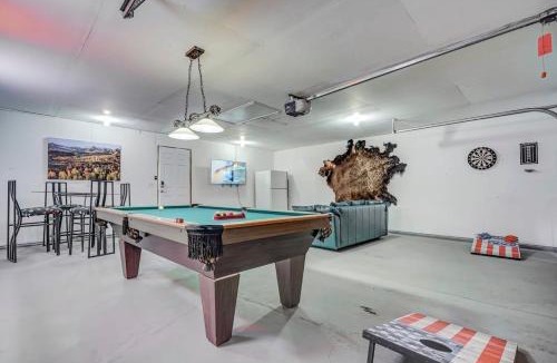 Colorado Springs House | Pikes Peak Pool Hall - Near Top Spots BBQ Fire Pit