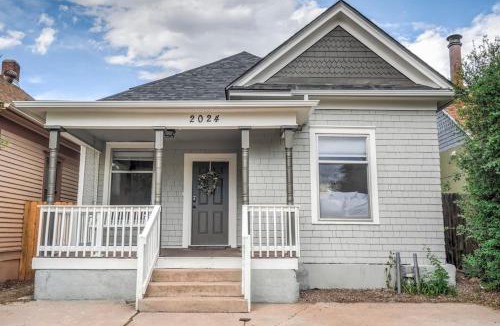 Colorado Springs House | Pikes Peak Pool Hall - Near Top Spots BBQ Fire Pit