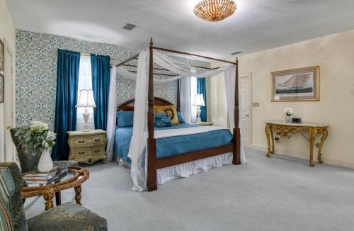 St. Augustine House | Pillars' Castle