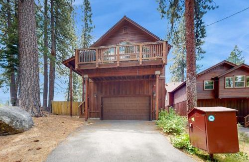 Brockway House | Pine Haven with Private Hot Tub & Deck Short Walk to Beach Near Skiing