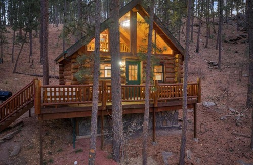 Rapid City House | Pine Ridge Lodge- Hottub and Near Mt Rushmore