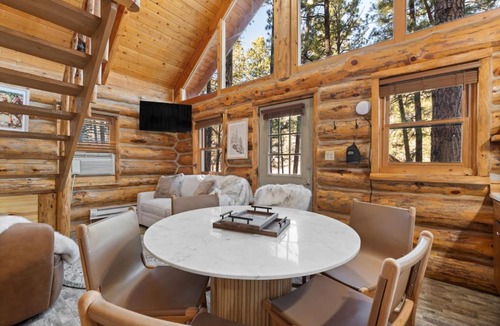 Rapid City House | Pine Ridge Lodge- Hottub and Near Mt Rushmore