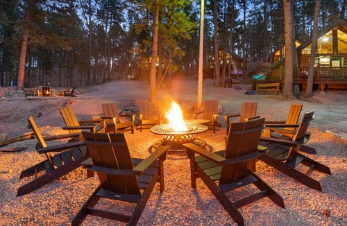 Rapid City House | Pine Ridge Lodge- Hottub and Near Mt Rushmore