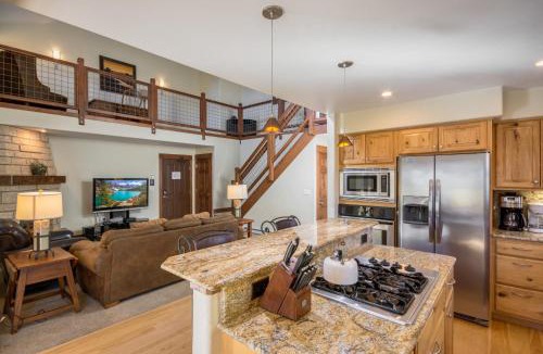 Steamboat Springs House | Pines @ Orehouse Plaza #2023