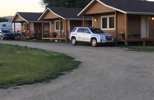 Melrose House | Pioneer Mountain Cabins