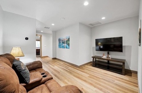 Whitefish House | Pioneer Peak