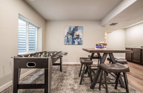 Central Colorado Springs House | Pioneer Retreat - Downtown High-End Haven