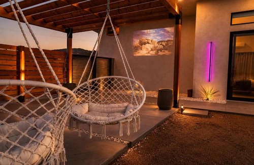 Joshua Tree House | Poco Cielo - Modern Desert Escape with Pool & Sauna