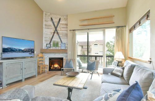 Frisco Apartment | Pointe at Lake Dillon Townhome: Hot Tub, Mountain Views