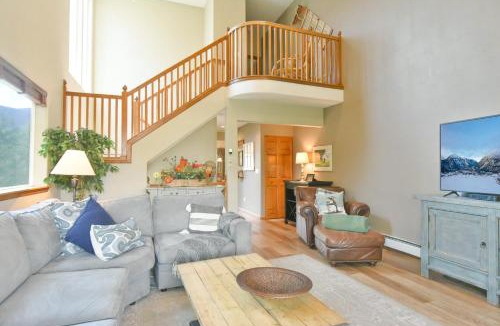 Frisco Apartment | Pointe at Lake Dillon Townhome: Hot Tub, Mountain Views
