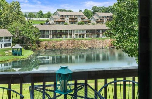 Table Rock House | Pointe Royale Getaway - 'Fore' 4