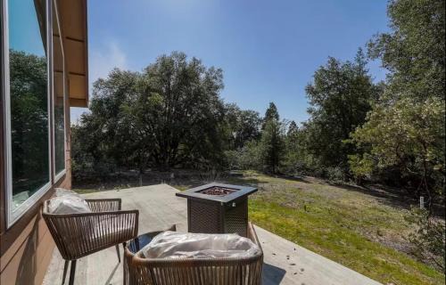 Mariposa House | Ponderosa Nest-BlueJay Nest 1hr drive to Yosemite