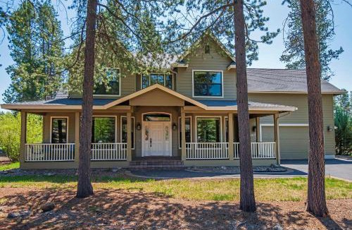 Three Rivers House | Pony Express - Meredith Lodging