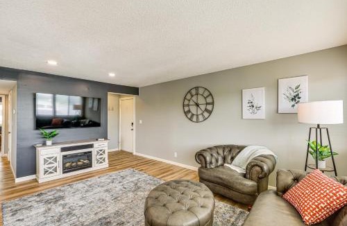 Osage Beach House | Pool Access & Lake Views: Osage Beach Family Gem