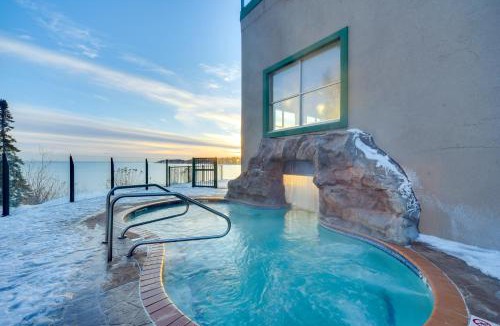 Two Harbors House | Pool Access: North Shore Gem Near Beaches & Trails