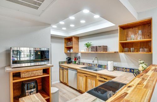 Tucson House | Pool & Hot Tub: Updated Tucson Condo w/Workspace