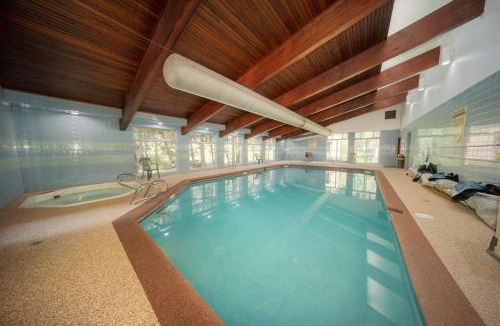 Winter Park Apartment | Pool, Hot Tubs, Sauna, Hiking from the Property, On Free Bus Route