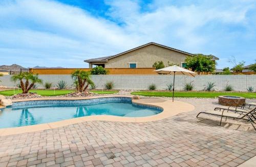 Estrella Mountain Ranch House | Pool, Putting Green, West Valley Family Home