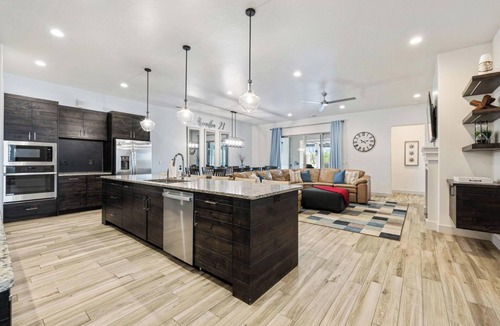 Santa Clara House | Poolside | Steps to Pickleball | BBQ | Shuffleboard | Arcadia #21