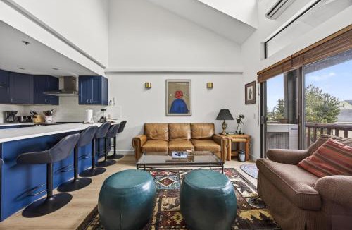 North Park City House | Powder Pointe A-205