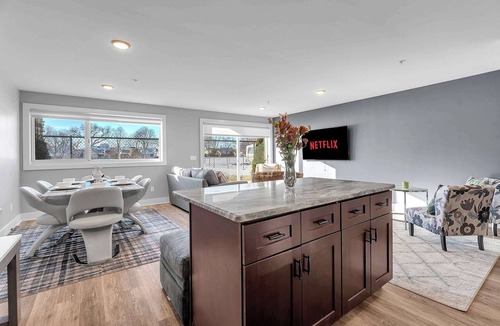 Birmingham Apartment | Premier Birmingham Retreat