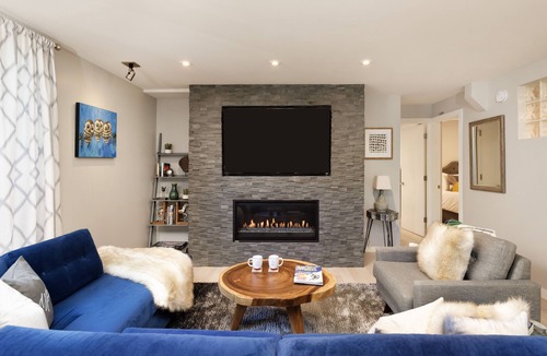 Aspen Condo | Prime location, walk to everything in Aspen! 2 blocks to Gondola