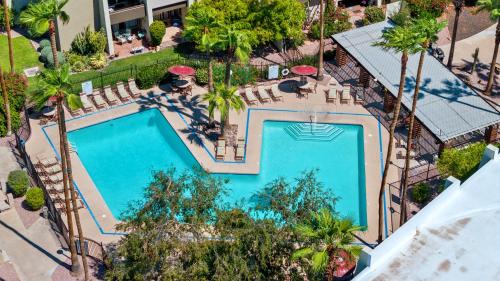 South Scottsdale Apartment | Primo Scottsdale Location - Heated Pool & Parking