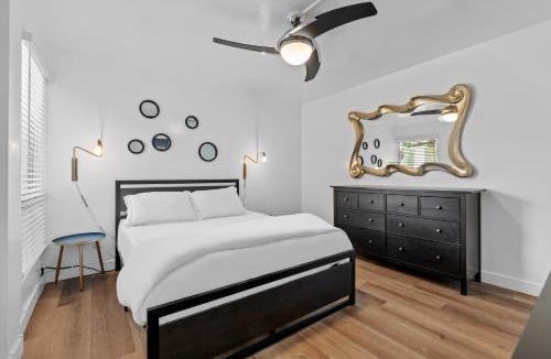 South Scottsdale Apartment | Primo Scottsdale Location - Heated Pool & Parking