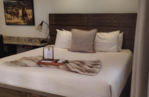 Chino Valley Hotel | Primrose Inn and Suites