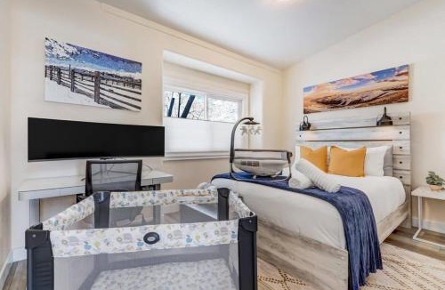Buena Vista House | Princeton View - Posh Downtown King Workspace