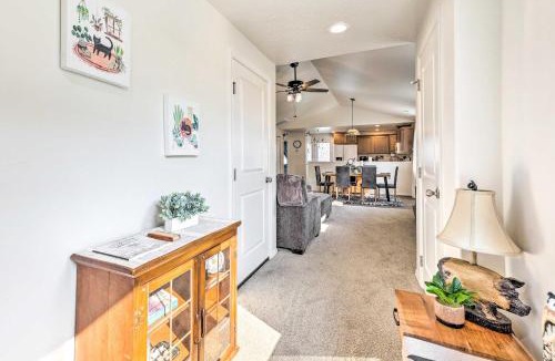 Southwest Ada County Alliance House | Prismatic Boise Retreat w/Fenced Backyard!